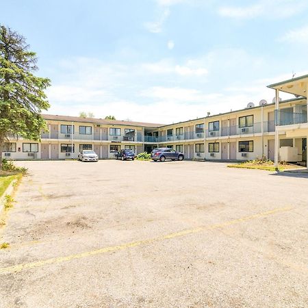 Oyo Hotel South Bend - Campus Exterior photo