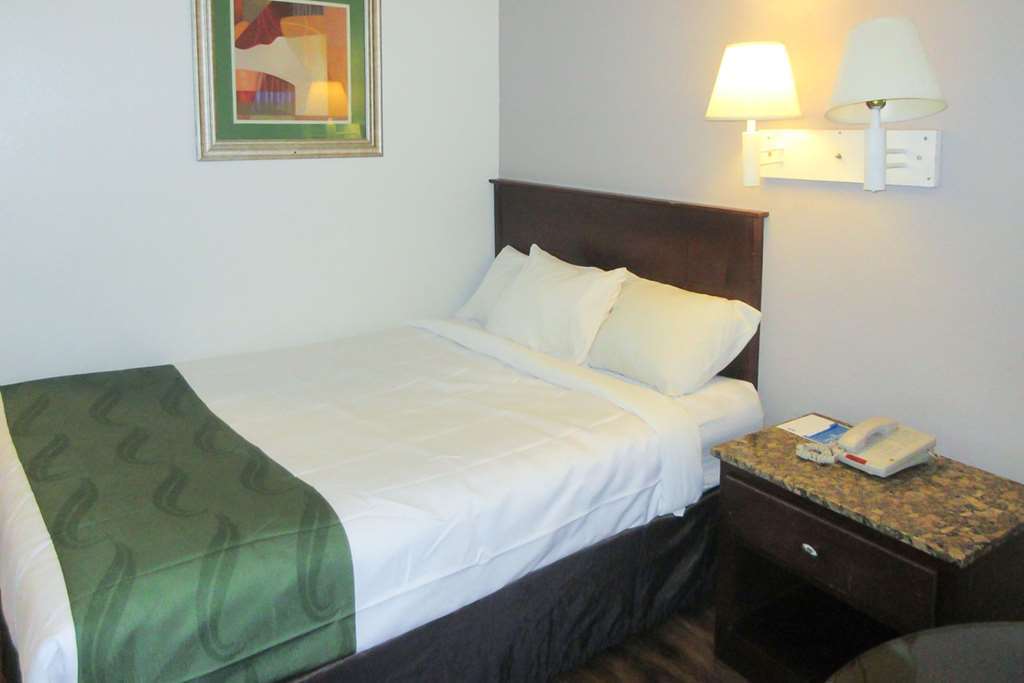 Oyo Hotel South Bend - Campus Room photo