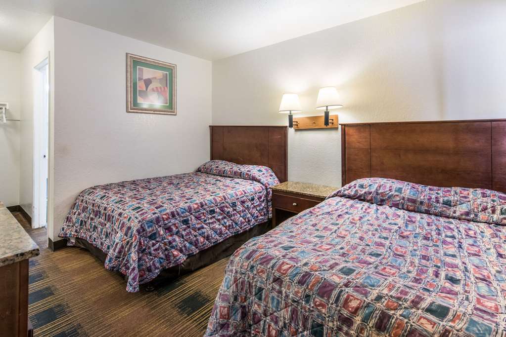 Oyo Hotel South Bend - Campus Room photo
